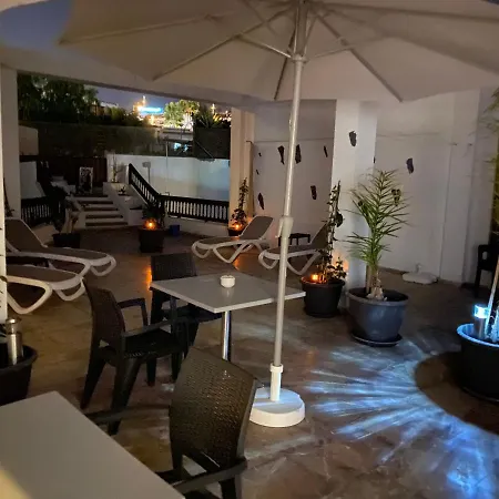 Flores 3 Дом отдыха *